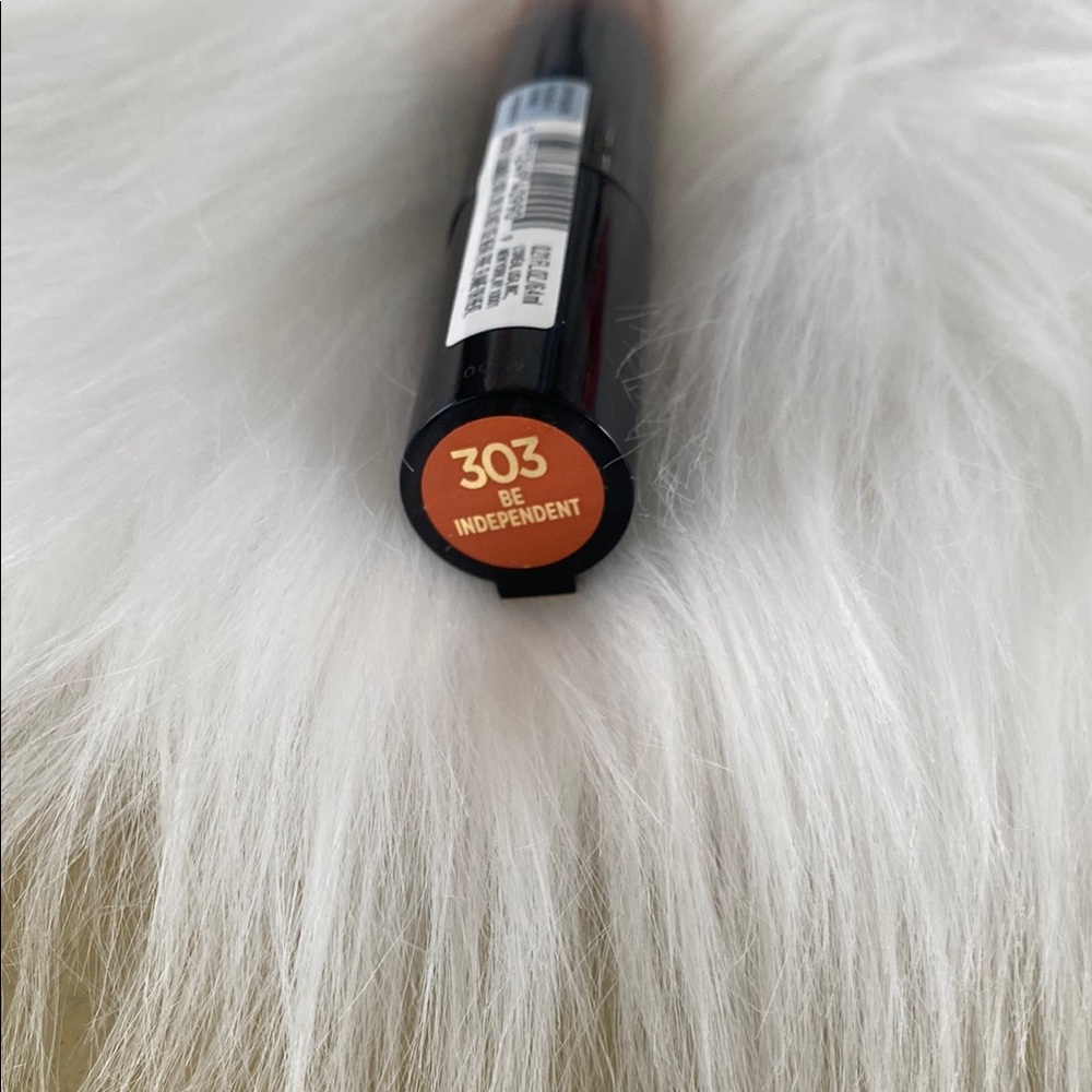 L'Oreal Paris Lipstick - sealed new never opened  #303 Be independent - Picture 3 of 3